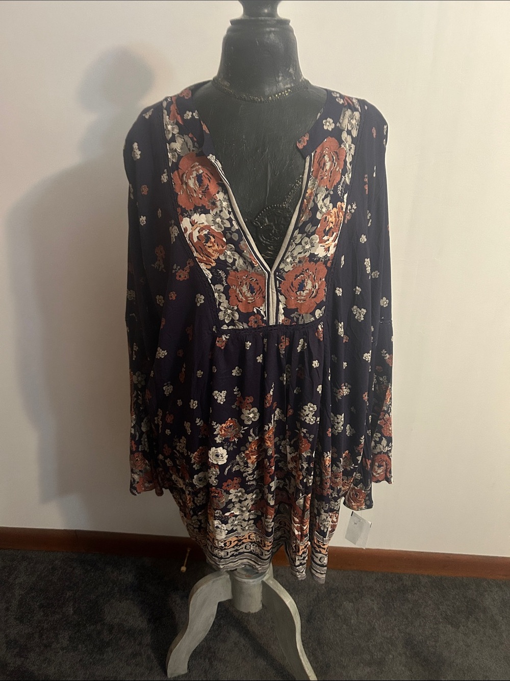 Lola P Peasant Earthy Floral Cottagecore V-neck Boho tunic